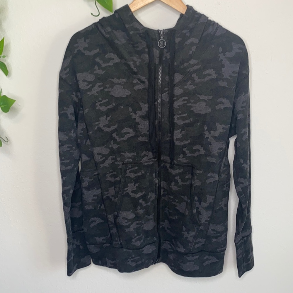 Fabletics Zip up Camo Hoodie size XXS